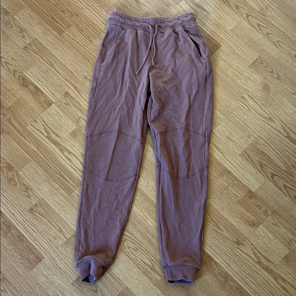 Alo Waffle Drawstring Joggers - Picture 2 of 5